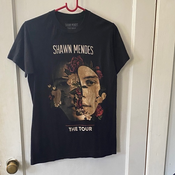 Shawn Mendes Tops - Shawn Mendes Black Graphic Tour Tee